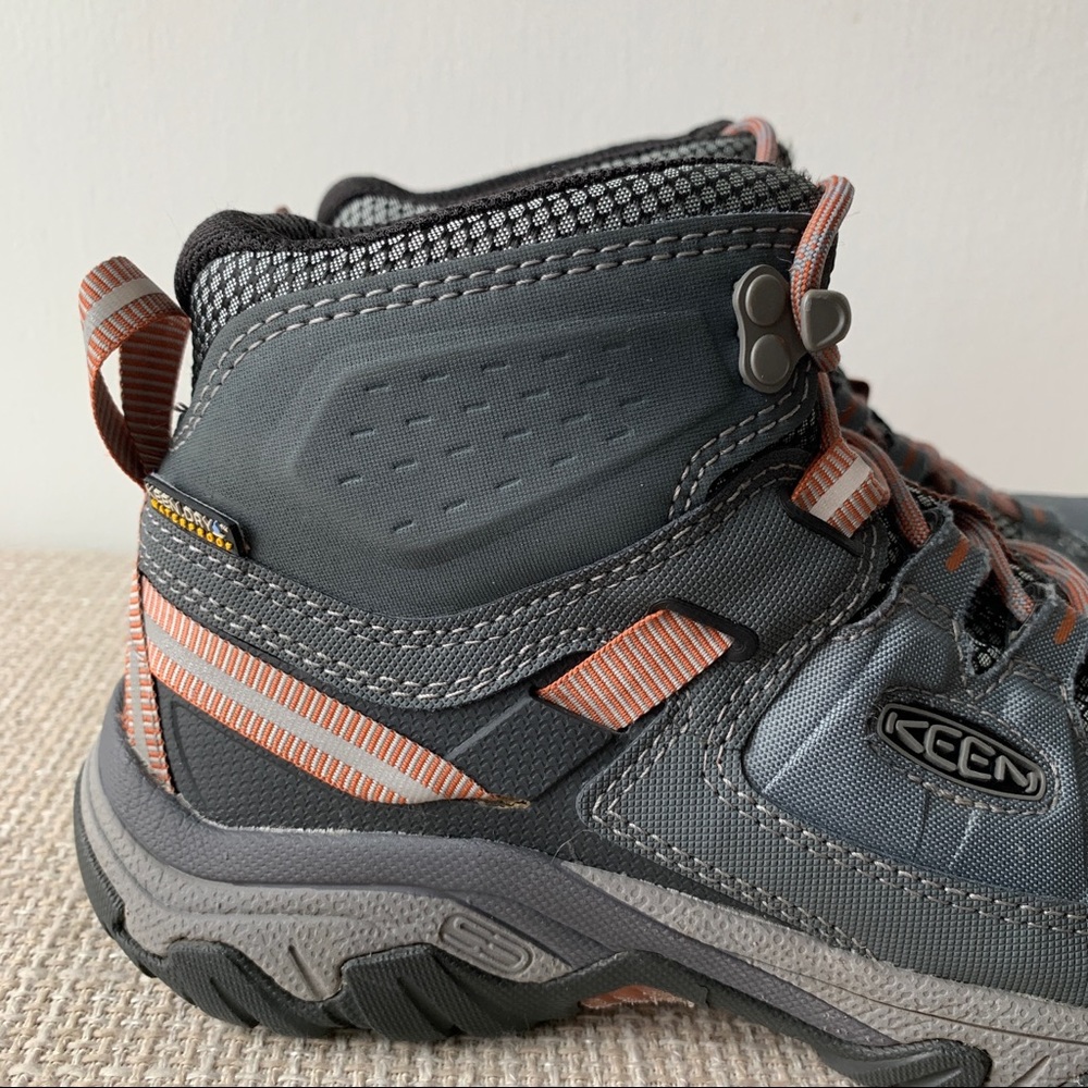 KEEN Hiking Boots
